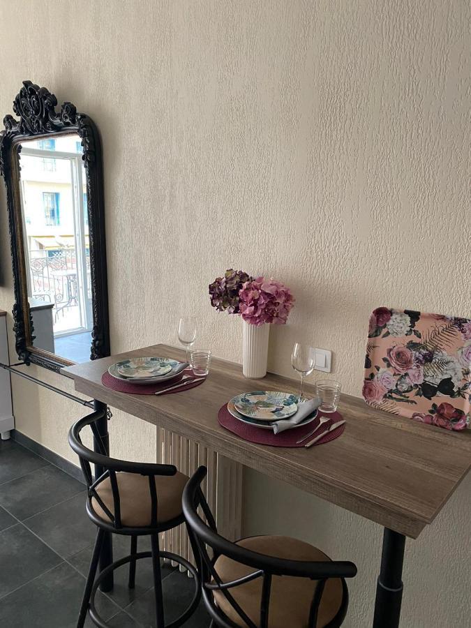 Cozy Studio With A Sea View Νίκαια Εξωτερικό φωτογραφία