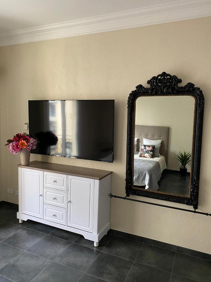 Cozy Studio With A Sea View Νίκαια Εξωτερικό φωτογραφία