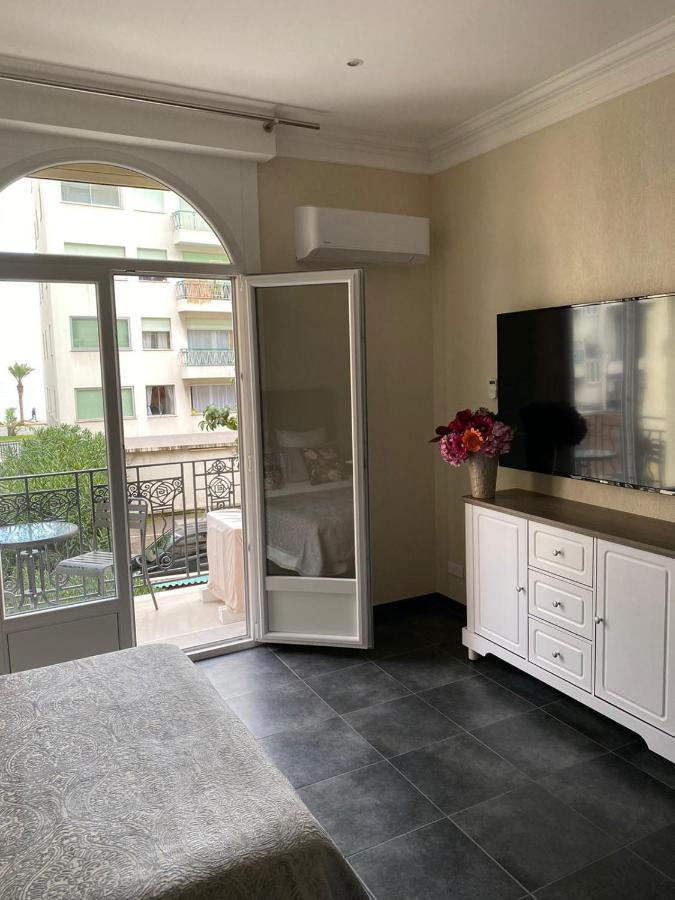 Cozy Studio With A Sea View Νίκαια Εξωτερικό φωτογραφία