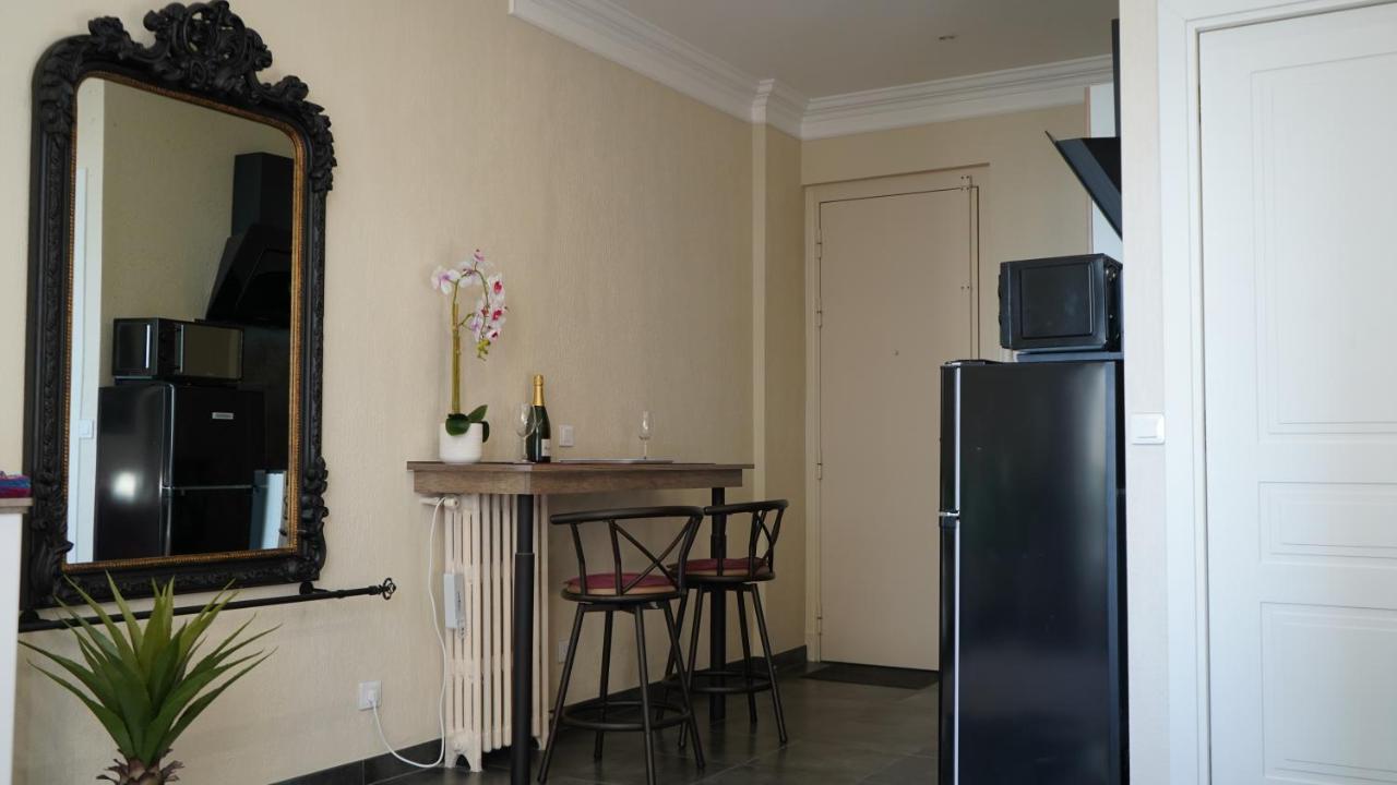 Cozy Studio With A Sea View Νίκαια Εξωτερικό φωτογραφία